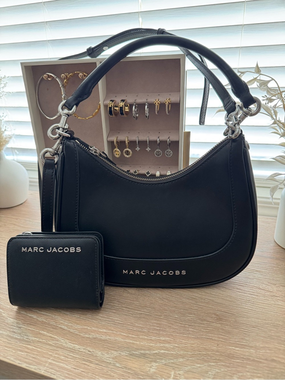 Marc Jacobs Black Leather Hobo Bag with Matching Wallet - used once, like new
